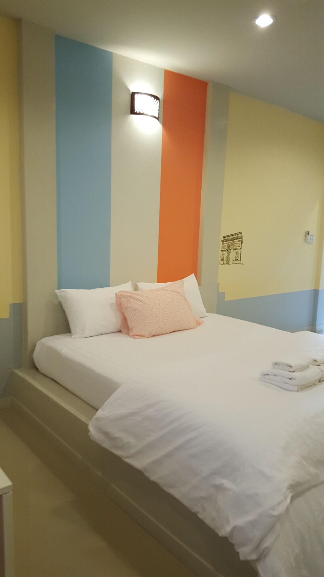 Juntima Place At Amphawa Exterior photo