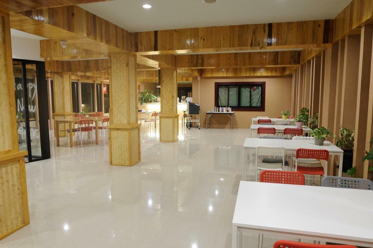 Juntima Place At Amphawa Exterior photo