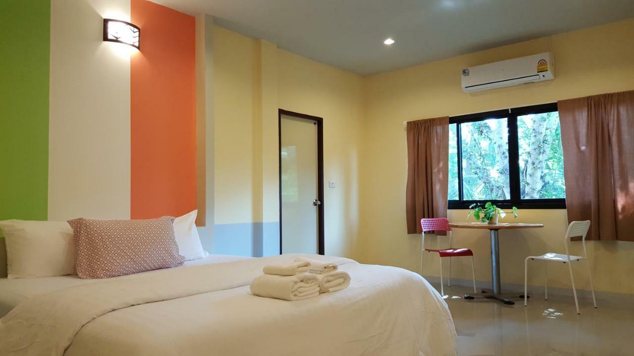 Juntima Place At Amphawa Exterior photo