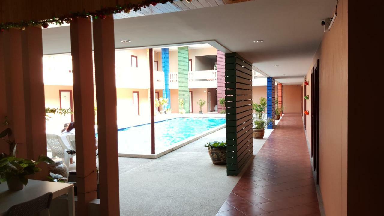 Juntima Place At Amphawa Exterior photo